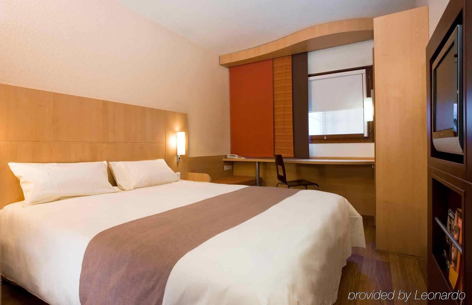 Готель Ibis Wuxi Hi Tech Екстер'єр фото