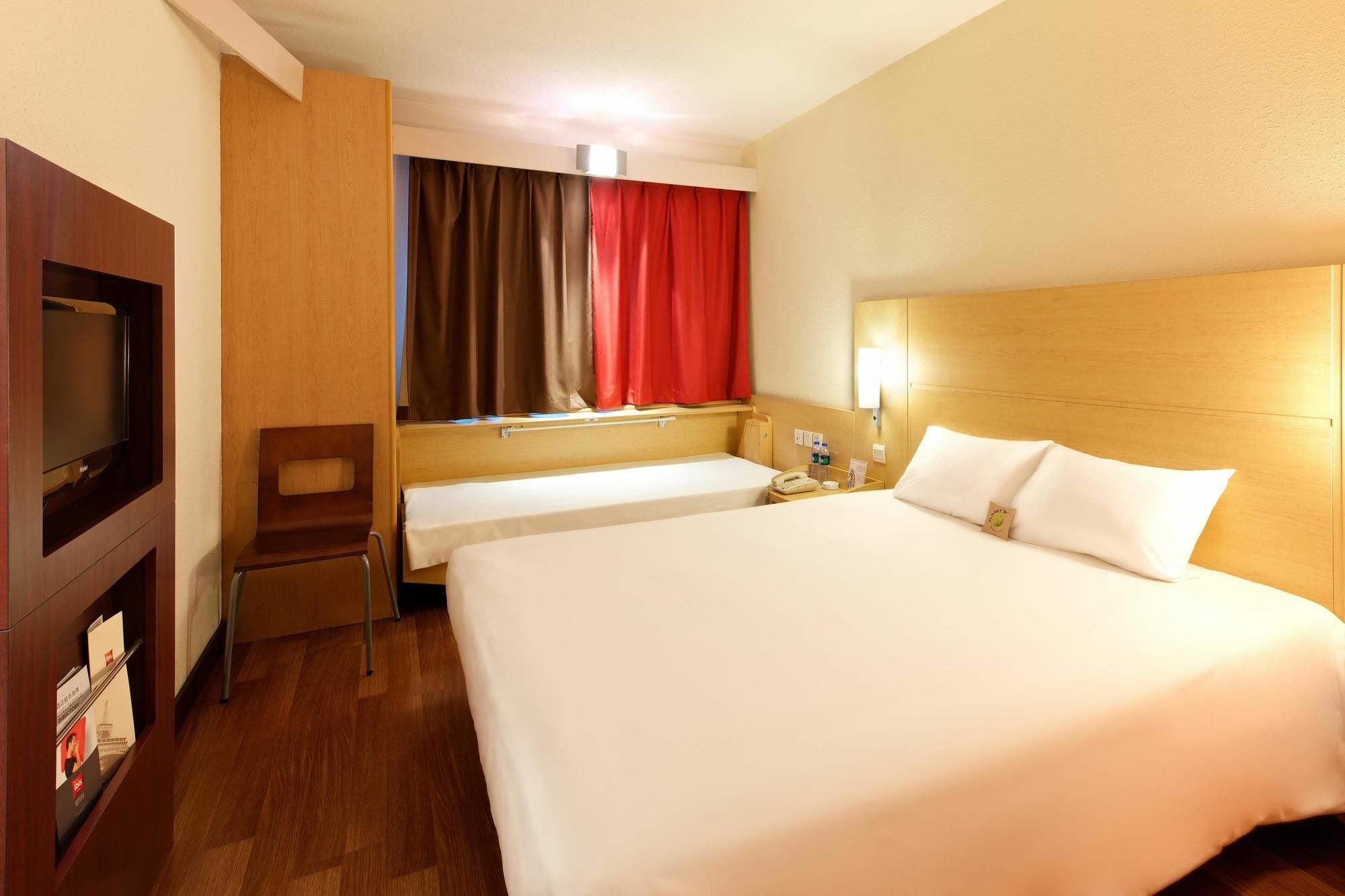 Готель Ibis Wuxi Hi Tech Екстер'єр фото